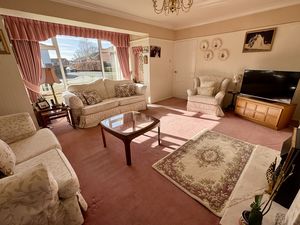 Lounge- click for photo gallery